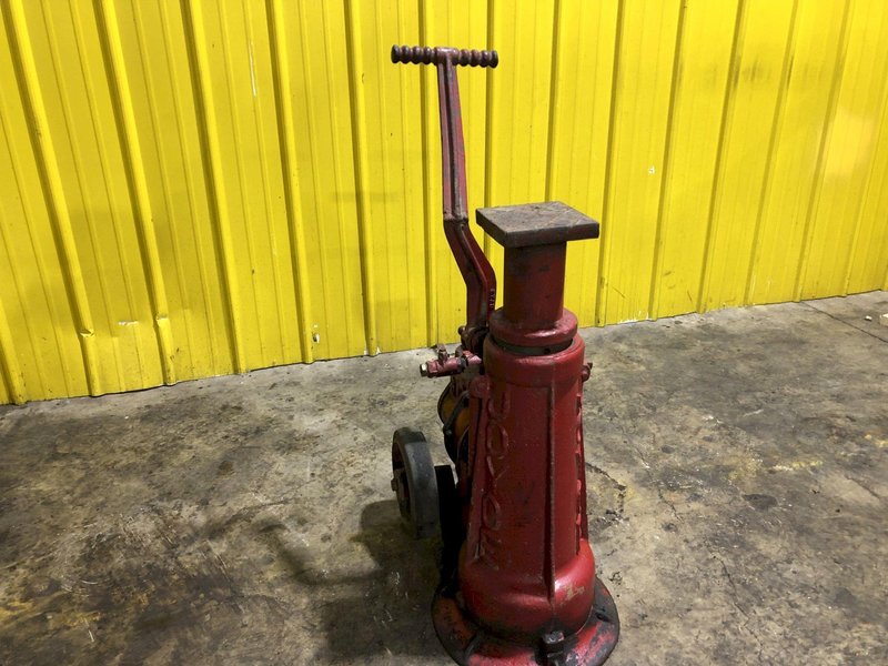 20 TON JOYCE PORTABLE RAILROAD AIR JACK: STOCK #15956