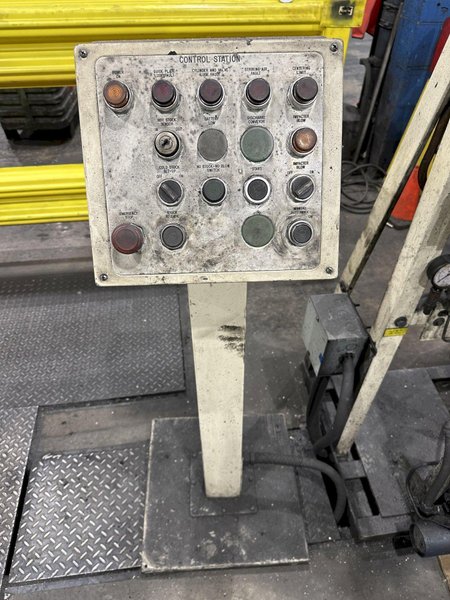 8,000 LBS FORCE CHAMBERSBURG MODEL #8 IMPACTOR HORIZONTAL FORGING MACHINE