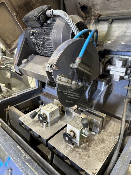 BUEHLER DELTA MODEL DMC-00571 AUTOMATIC ABRASIVE CUTTER: STOCK #78142