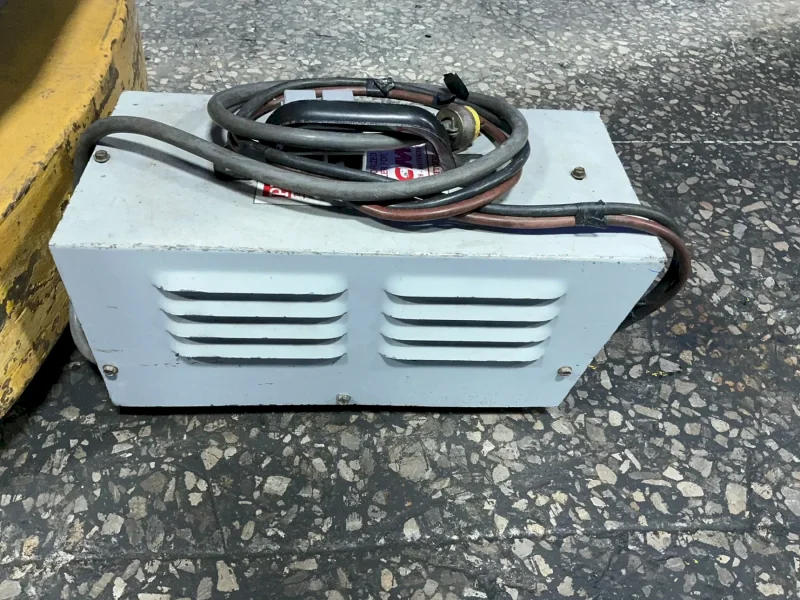 YALE 3000 LBS ELECTRIC STAND UP FORKLIFT  -  ESC30G4T077