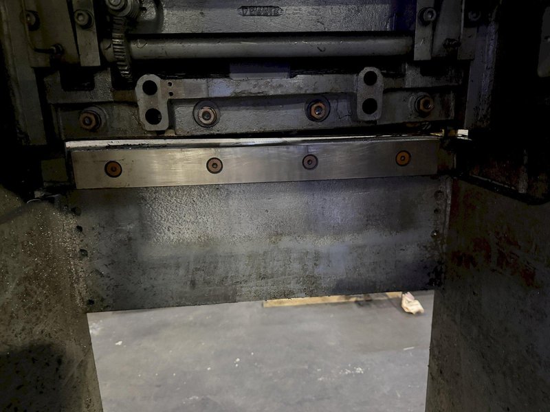 24" X 10 GA LODGE &amp; SHIPLEY MODEL #S-25CT24 MECHANICAL SHEAR : YOBRO 25243