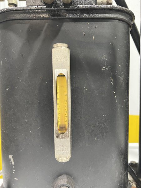 16&quot; X 24&quot; X 36&quot; DYNAMIC AIR MODEL #388-CRUNCHER HYDRAULIC COMPACTOR: STOCK #16757