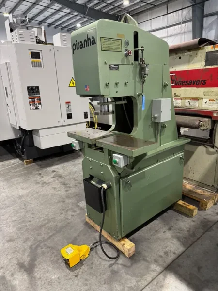 PIRANHA SEPP-65  65 TON Single End Punch Press Ironworker #8174