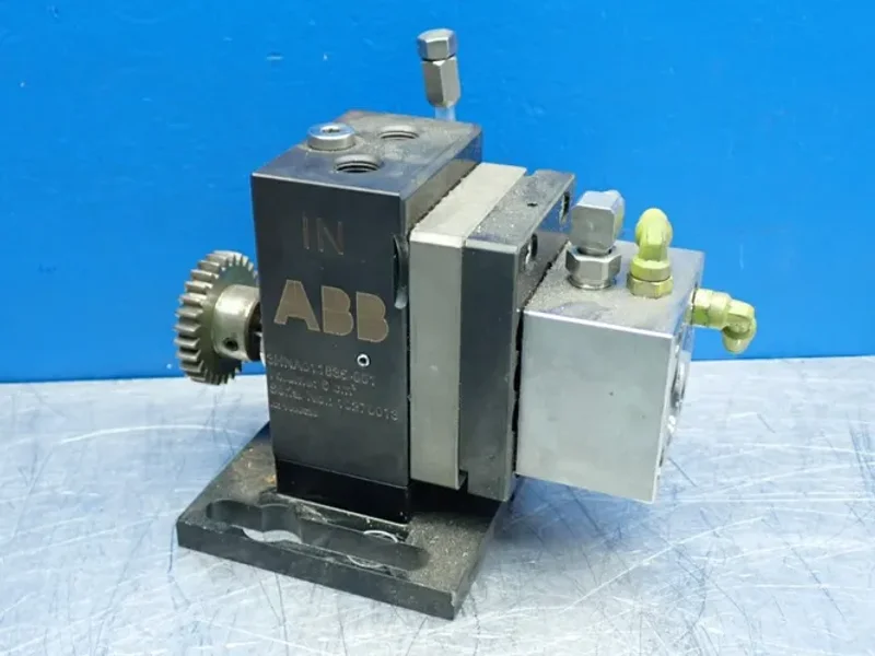 ABB VOLUME: 6CM  ROBOTIC SPRAY GEAR PUMP  -  3HNA011835-001
