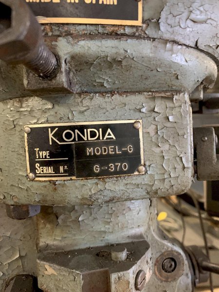Kondia Model G Vertical Mill, S/N G-370.