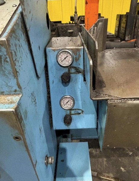13" X 13" DOALL C-3300NC AUTOMATIC HORIZONTAL BANDSAW. STOCK # 1109625
