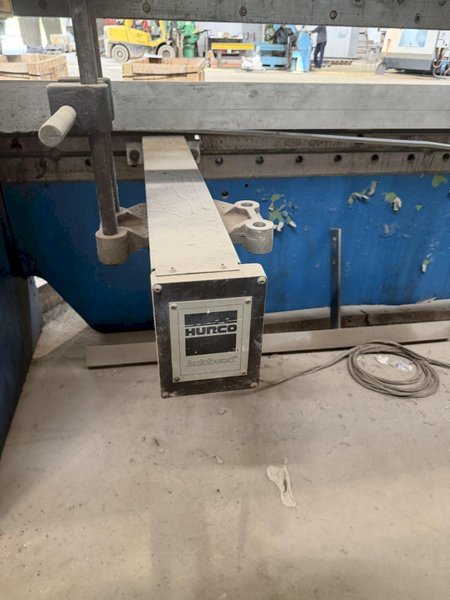 135 TON X 10' CINCINNATI # 5 MECHANICAL PRESS BRAKE. STOCK #0773626