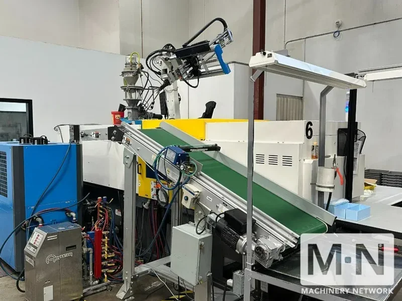 138 TON 3.4 OZ MILACRON FANUC ROBOSHOT MODEL S-110iA INJECTION MOLDING MACHINE MFG 2022