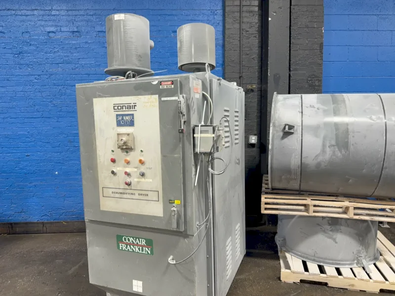 CONAIR DEHUMIDIFYING DRYER  -  D400H611