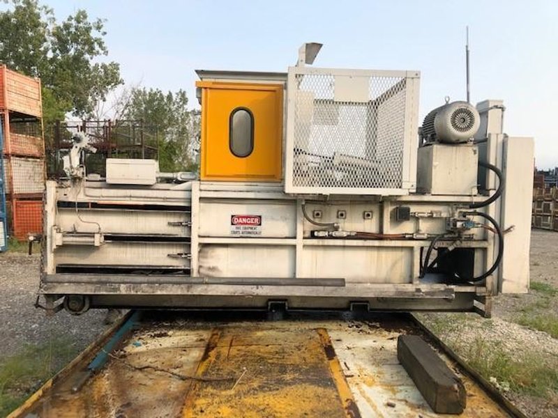 MAREN 423 LEGACY SERIES CLOSED DOOR BALER STOCK #2813