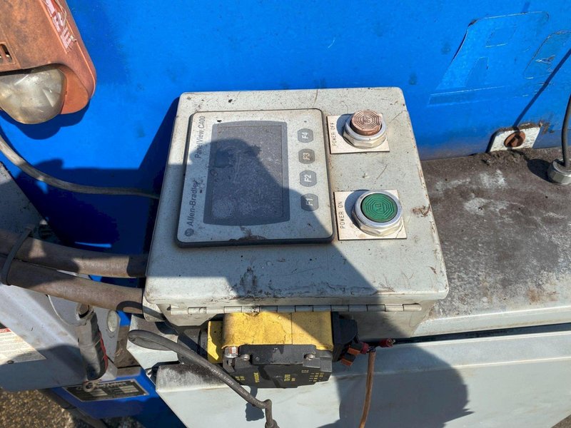 RoboVent DFS-4000-4-M1836 Dust Collector USED