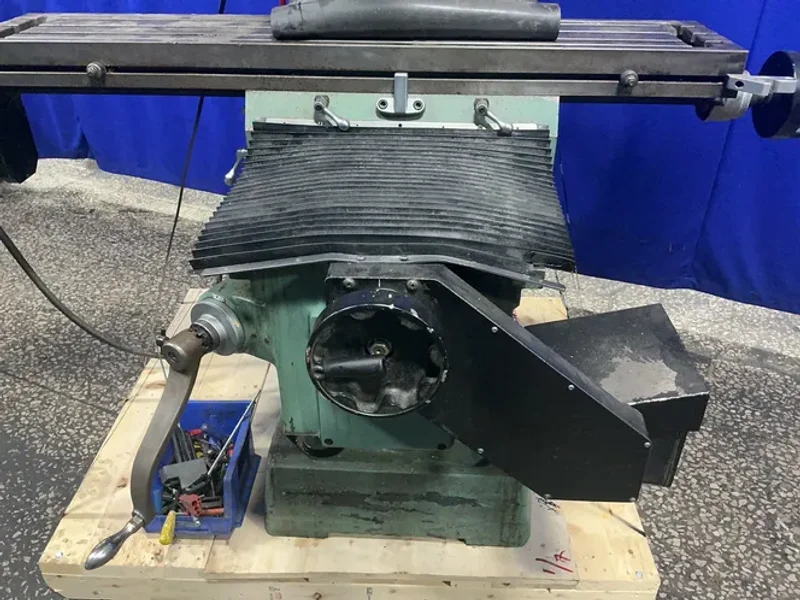 SOUTHWESTERN INDUSTRIES 10” X 50” VERTICAL MILL  -  TRAK K3SX