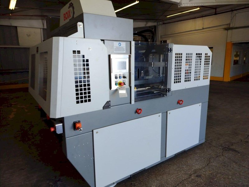 Boix Q-1530 Platform Automatic Tray &amp; Case Forming Machine, 2023 – Melton NC-16 Hot Melt Glue System