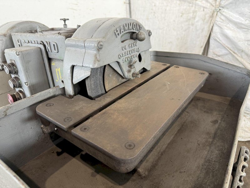 HAMMONDwD-10-0 CARBIDE TOOL GRINDER. STOCK #0892324
