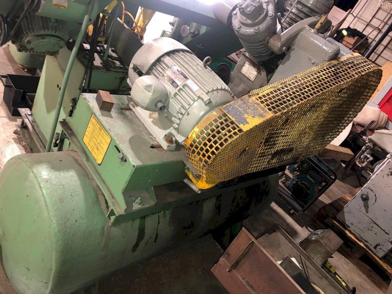 20 HP 15T INGERSOLL - RAND AIR COMPRESSOR