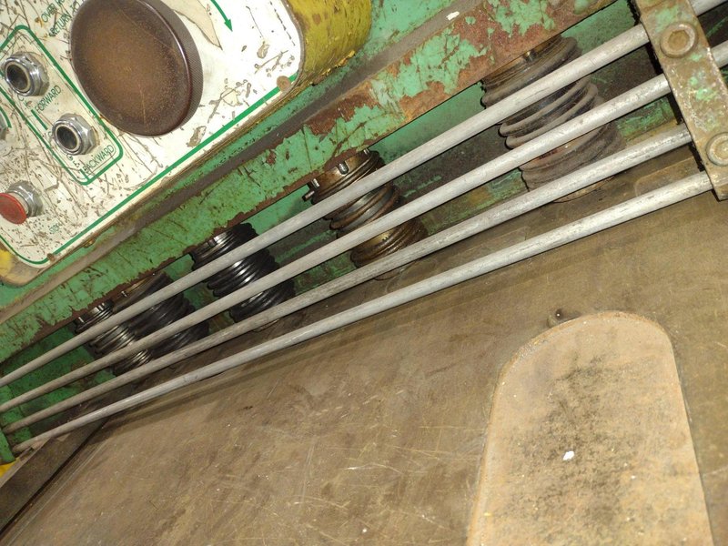 10&#039; X 1/4&quot; ACCURPRESS MODEL #825010 LP HYDRAULIC SHEAR: YOBRO #24451