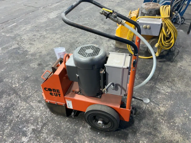 DIAMOND PRODUCTS FLOOR GRINDER  -  CC100