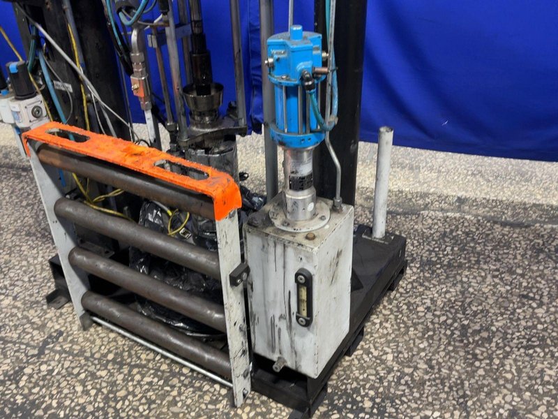 ABB AUTOMATION GMBH 3600 PSI INTEGRATED DISPENSING FUNCTION PACKAGE DOUBLE PUMP 200 I HEATED  -  3HDAK010029612