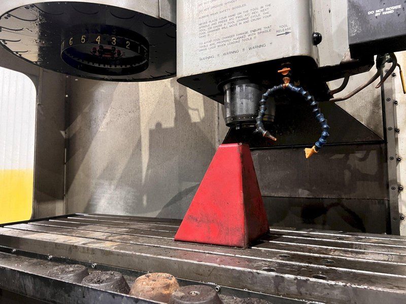 HAAS VF-4 VERTICAL MACHINING CENTER: STOCK #21101