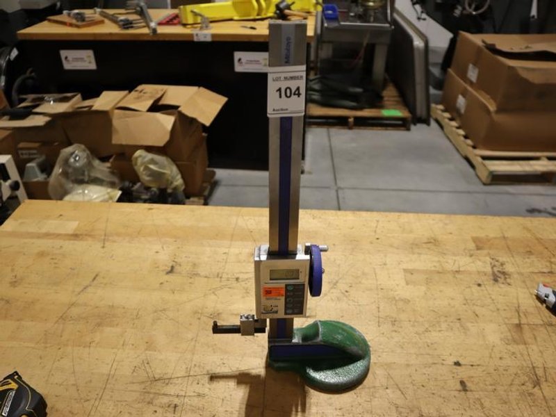 Mitutoyo HDS0H12"C Absolute Digimatic Height Gage- Auction Item