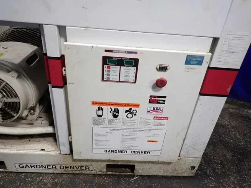 GARNDER DENVER 40 HP AIR COMPRESSOR