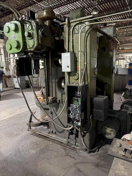KING VERTICAL TURRET LATHE. STOCK # 0546426