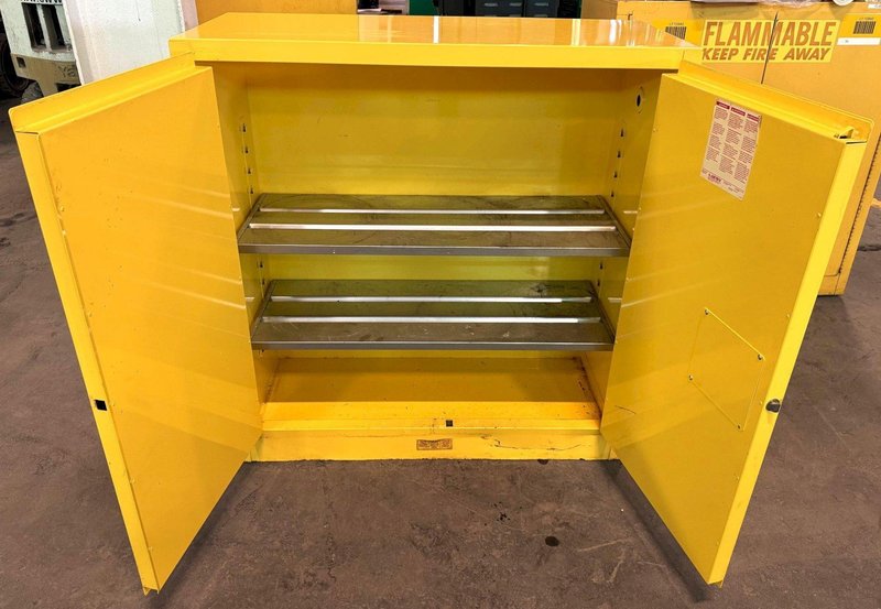 Justrite Flammable Storage Cabinet Model 29390, 40 Gallon Capacity, Nice