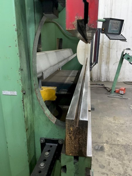 90 TON X 8' CINCINNATI CNC HYDRAULIC PRESS BRAKE: STOCK #80720