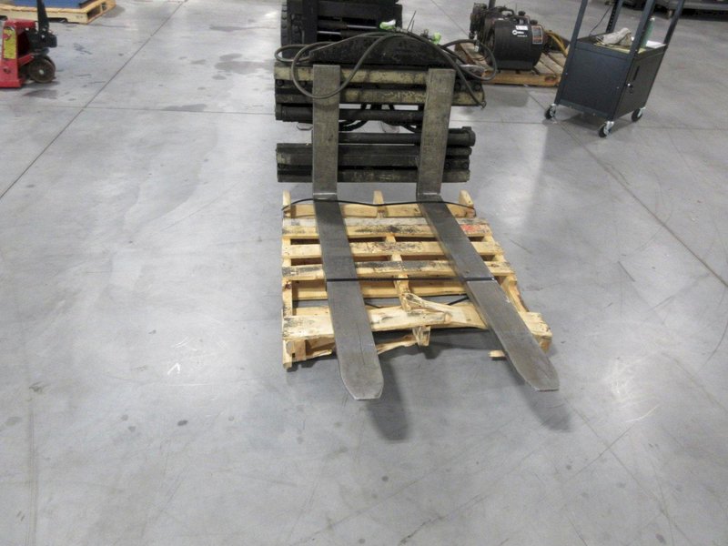 Long Reach | Allied Systems Company LFP Series Wide Opening Fork Positioners- Auction Item