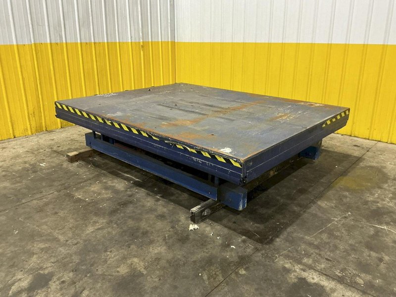 78" X 96" HYDRAULIC SCISSOR LIFT TABLE: YOBRO #24596