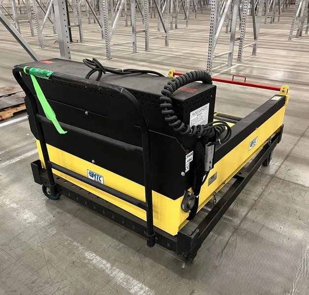 MTC MODEL ABP-405D-49M-36 MAGNETIC PORTABLE BATTERY EXTRACTOR / CHANGER: YOBRO #26211