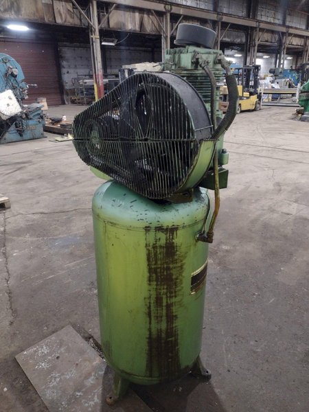 5 HP SPEEDAIRE MODEL #5Z399A2 VERTICAL AIR COMPRESSOR: STOCK #19595