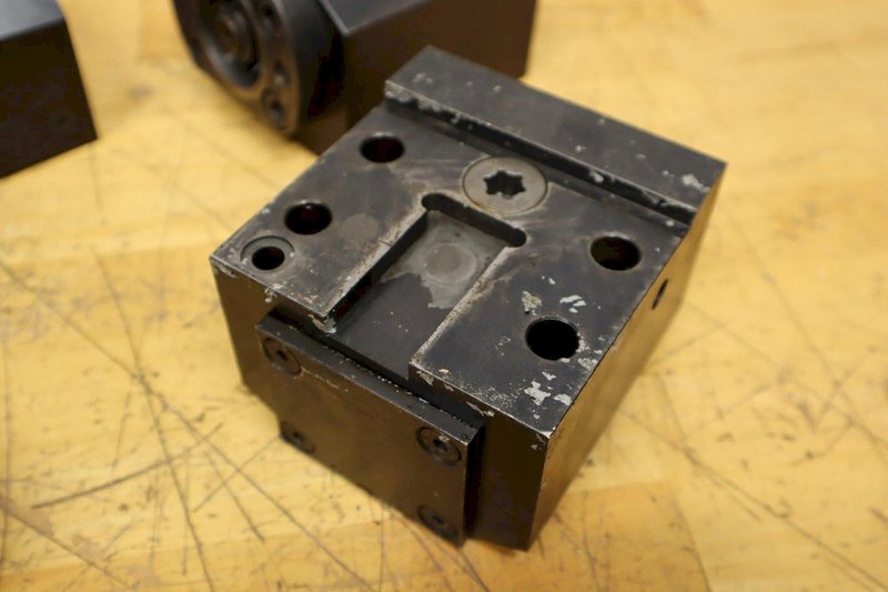 Kennametal KM-LOC Mori 35mm x 76mm Bolt On Tool Block, (5 Holders) Uses KM50 Quick Change Tool Heads- Auction Item
