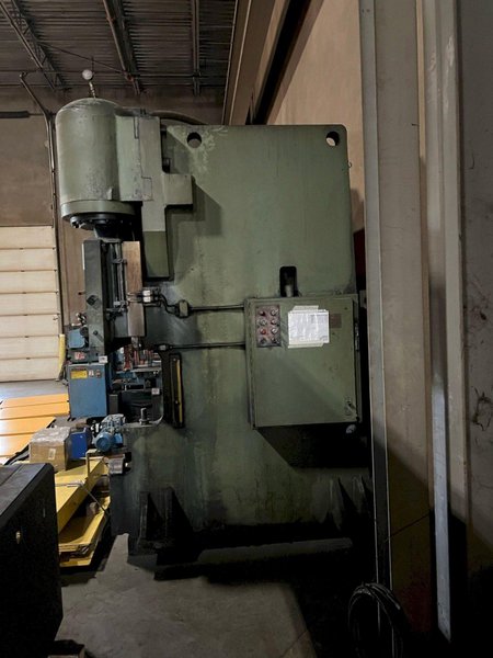 500 Ton x 10.5′ Niagara HD500-10-14 Hydraulic Press Brake