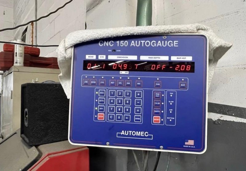 50 Ton x 8′ Betenbender Press Brake, 2004 – CNC control, Tooling Included