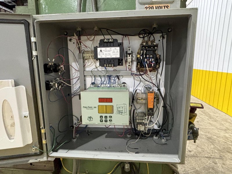 60 TON TORC-PAC USI CLEARING OBI PRESS 6" STROKE: STOCK #22823