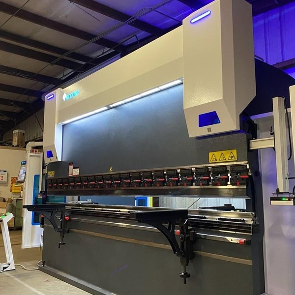 13′ X 245 Ton GeniusPro CNC Press Brake, 2025 – 6+1