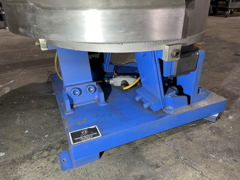 Feeder Innovations 25" CCW Vibratory Bowl