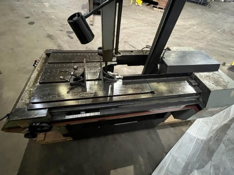 18" X 22" MARVEL SERIES 8-MARK II VERTICAL BAND SAW STOCK# 3665