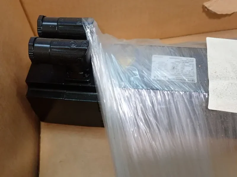 SEW-EURODRIVE 4500RPM SERVO MOTOR  -  CMSB63S/BP/KY/AK0H/SB1