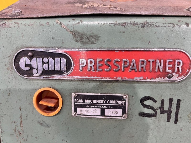 4,000 LBS X 20" EGAN MODEL #M-401-20 PULL OFF UNCOILER COIL REEL: STOCK #21119