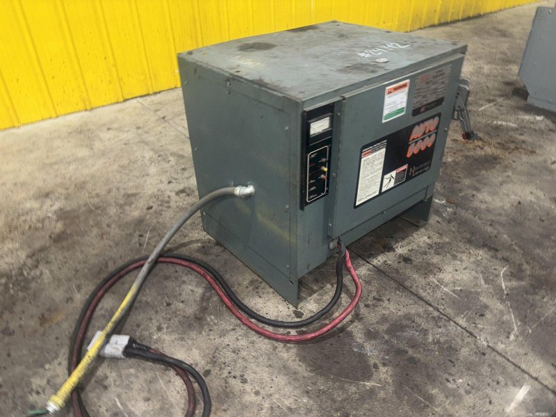 HERTNER MODEL #TD18-1200 AUTOMATIC BATTERY CHARGER: YOBRO #24142