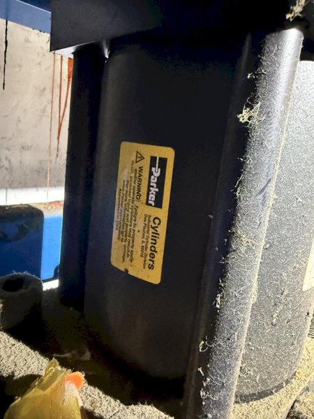 3,000 PSI LEADER ENGINEERING FABRICATION HEAT PRESS. STOCK #0432026