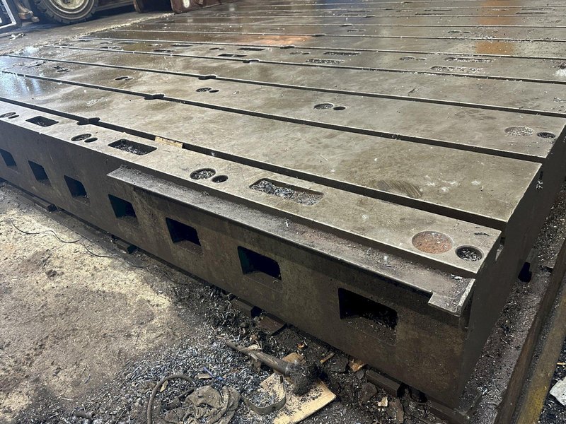 24&#039; X 12&#039; X 14&quot; STEEL T-SLOTTED FLOOR PLATE: STOCK #23497