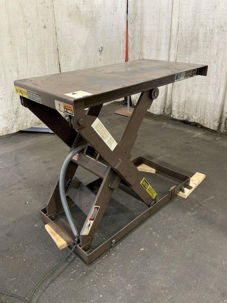 2500 LB AUTOQUIP SERIES 35 MODEL 36S28 HYDRAULIC LIFT TABLE : STOCK #81280