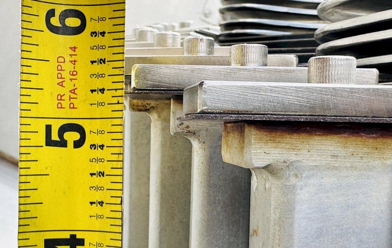 Urschel Laboratories Inc.  |  10 Station Semi-Automatic Rotating Onion Slicer