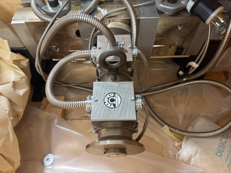 1.25″ American Kuhne ULTRA CR  24:1 Air-Cooled Extruder, 2016 – Hopper, Feeder