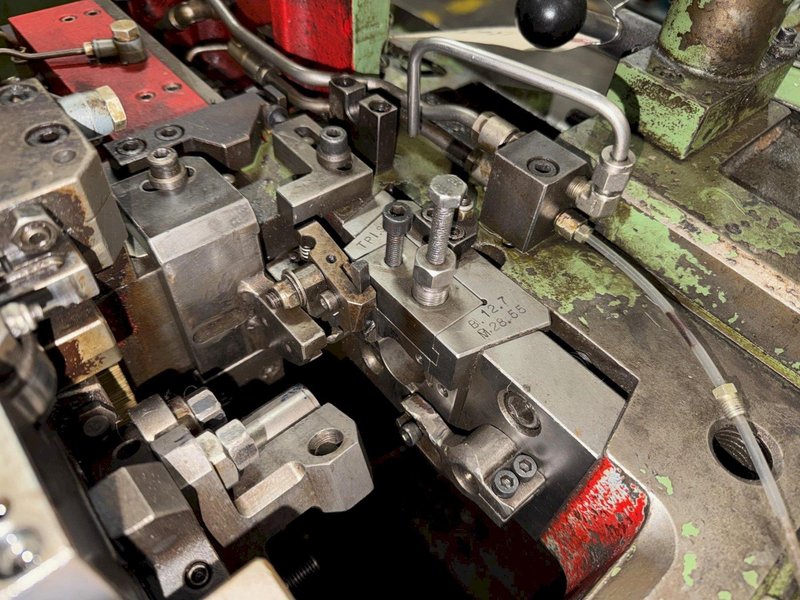 1/8" Carlo Salvi Model RF/SV High Speed DSSD Semi Tubular Rivet Header