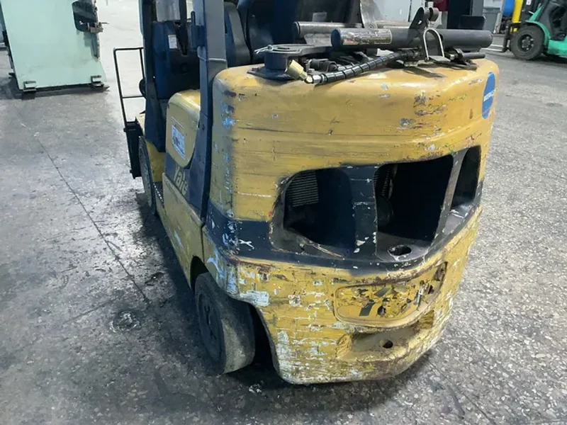 YALE 4550 LBS PROPANE FORKLIFT   -  GLC050VXNVSE088