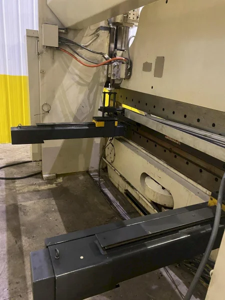 CINCINNATI 175FMII X 8 HYDRAULIC CNC PRESS BRAKE